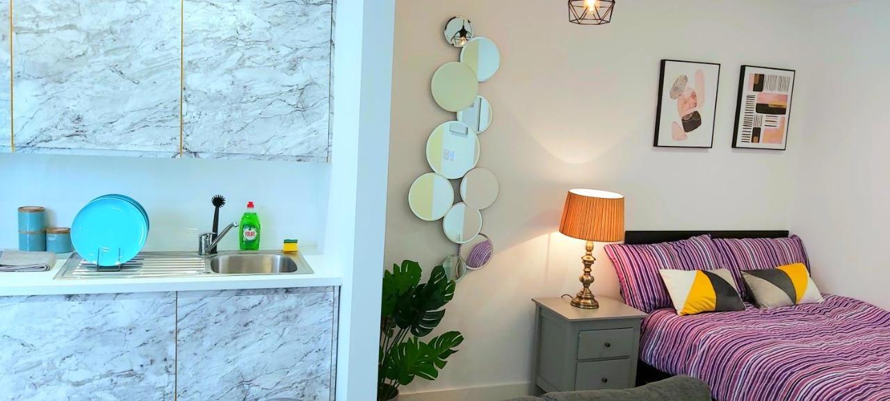 Great Studio Apartments - Netflix, Wifi, Digital Tv Шеффілд Екстер'єр фото
