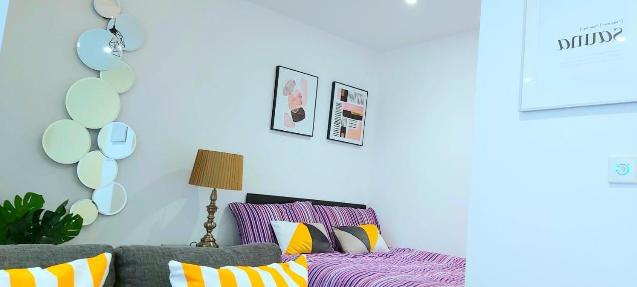 Great Studio Apartments - Netflix, Wifi, Digital Tv Шеффілд Екстер'єр фото