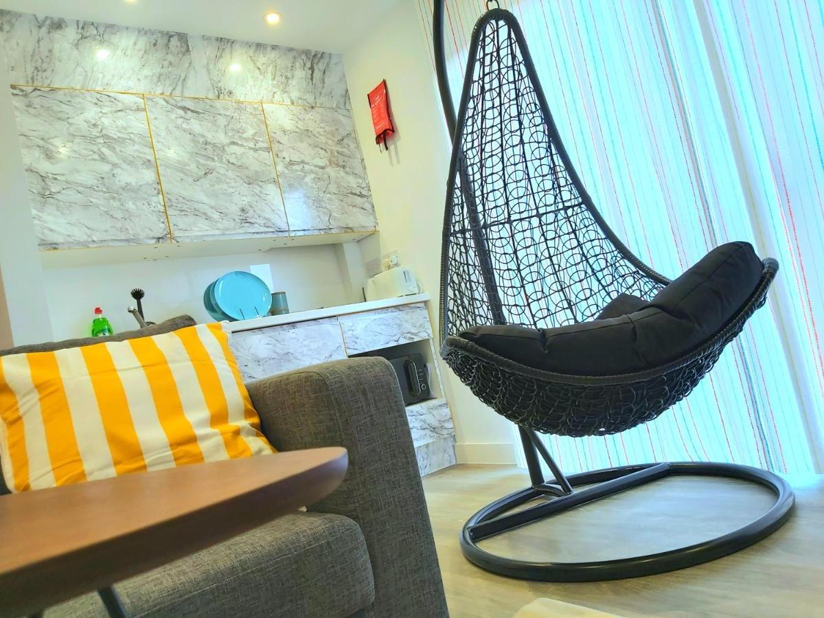 Great Studio Apartments - Netflix, Wifi, Digital Tv Шеффілд Екстер'єр фото